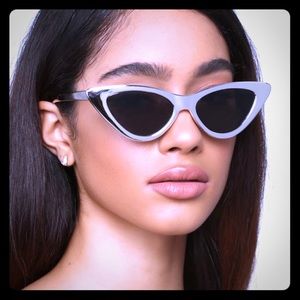 🎉2 for $10!👽ALIEN EYE SUNGLASSES👽